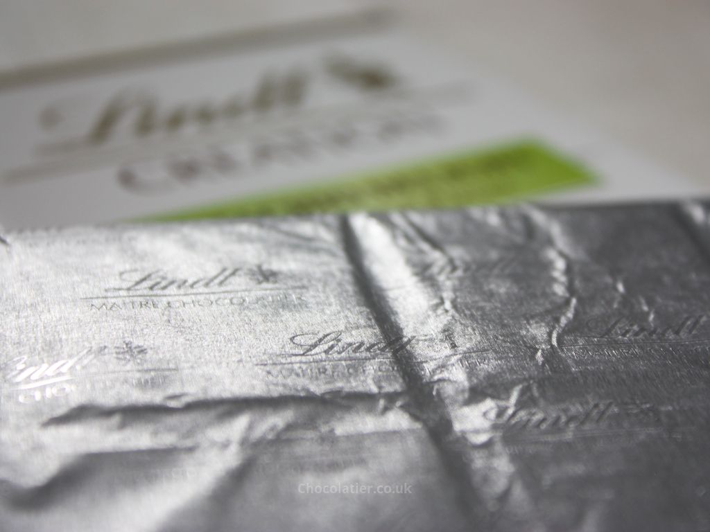 Lindt Creation Pistachio Delight foiled bar