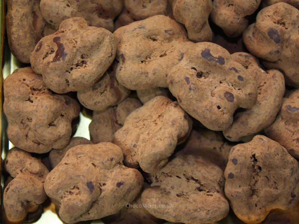 Walnut Tree Milk Chocolate Covered Walnut Halves