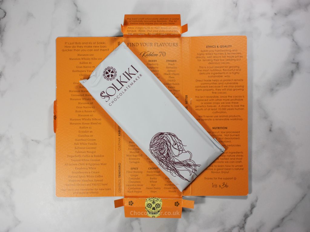 Inside the Solkiki 70% Ontbijtkoek Dutch Breakfast Cake Dark Chocolate packaging
