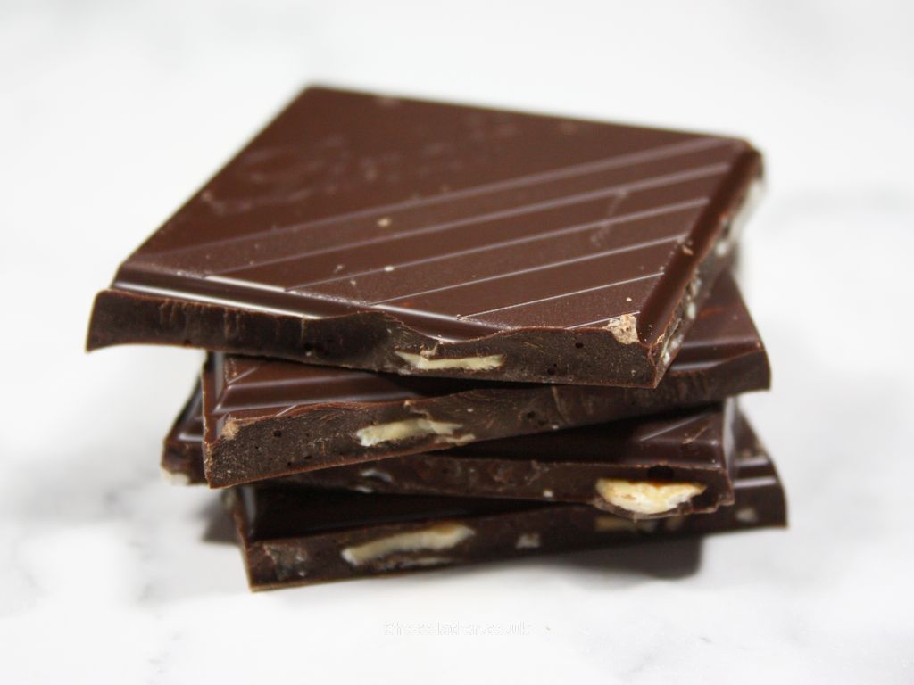 Lindt Excellence Orange Intense Chocolate Bar Pieces