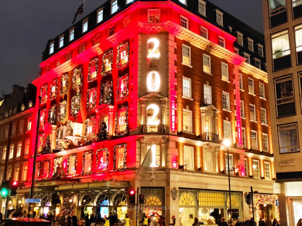 Fortnum & Mason Christmas light display 2021